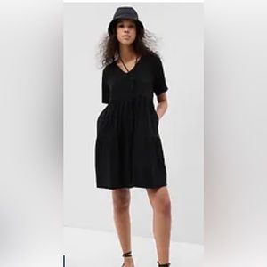 Gap black knit dresss